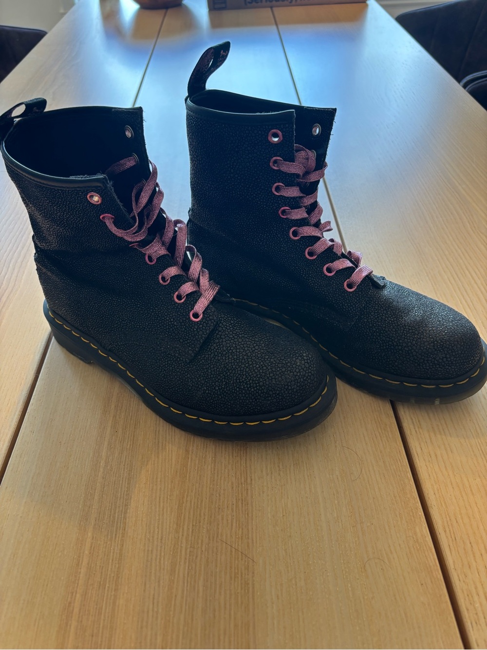 425$ BNWOT  DR MARTENS,the Bejeweled combat boots! Limited Edition! - Picture 4 of 13